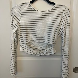 Keyhole Crop Rashgaurd